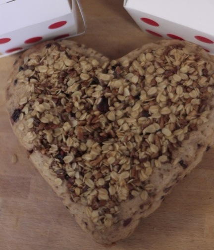 heart-shaped-banana-bread_small_mg_76862