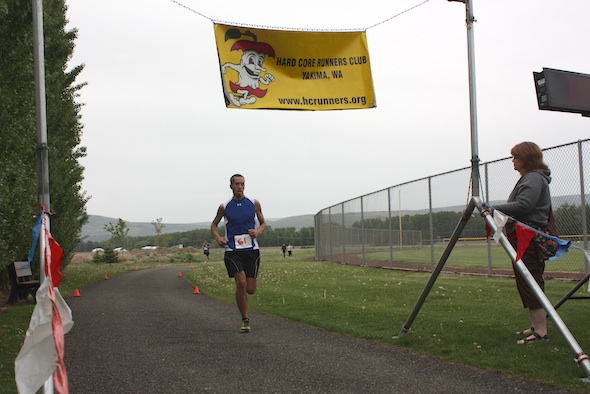 web Curtis race winner IMG_3912 Kurtis crossing the finish line