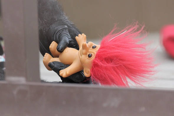 Foxie rubbing a troll's belly
