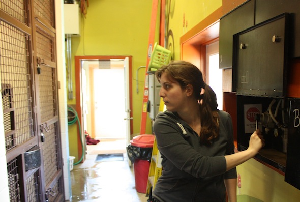 web caregiver debbie move doors (ek) IMG_2099