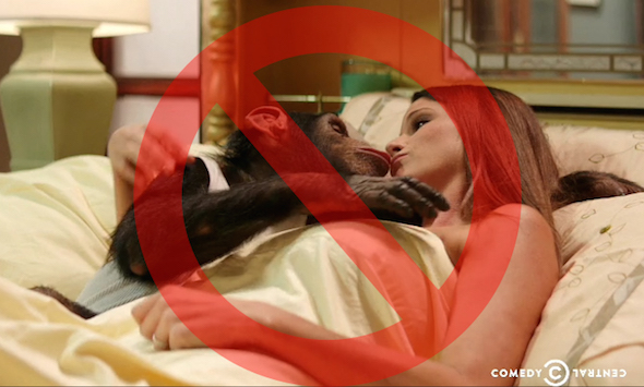 big-time-hollywood-chimp-kiss-nosign