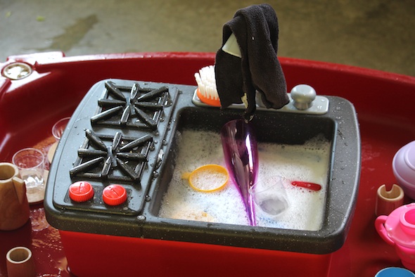 web_enrichment_sink_soapy_bubbles_pr_dm_IMG_5207