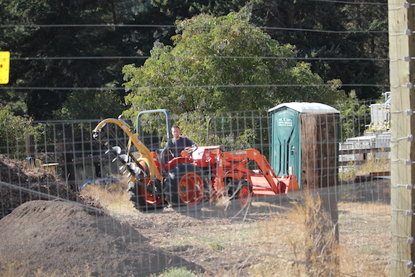 web_jb_returning_porta_potty_napsa_aw_img_7431