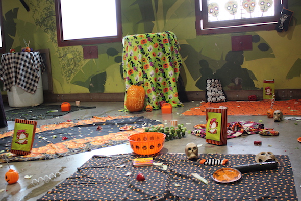 web_halloween_birthday_party_set_up_pr_ek_img_7828-copy