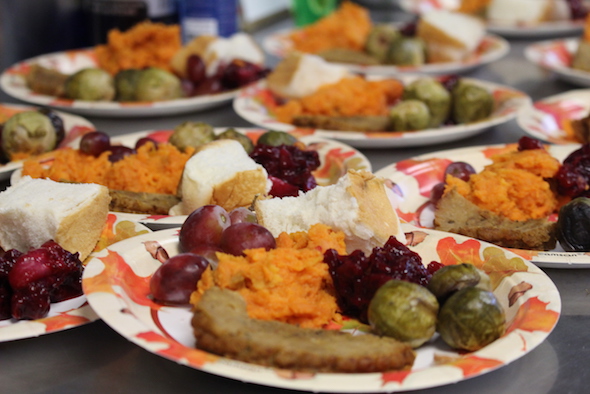 web_thanksgiving_plates_food_ek_img_0331-copy